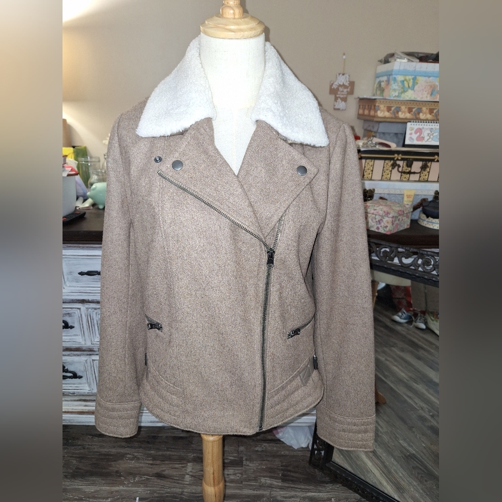 Banana Republic Taupe Jacket with Cream Sherpa Collar